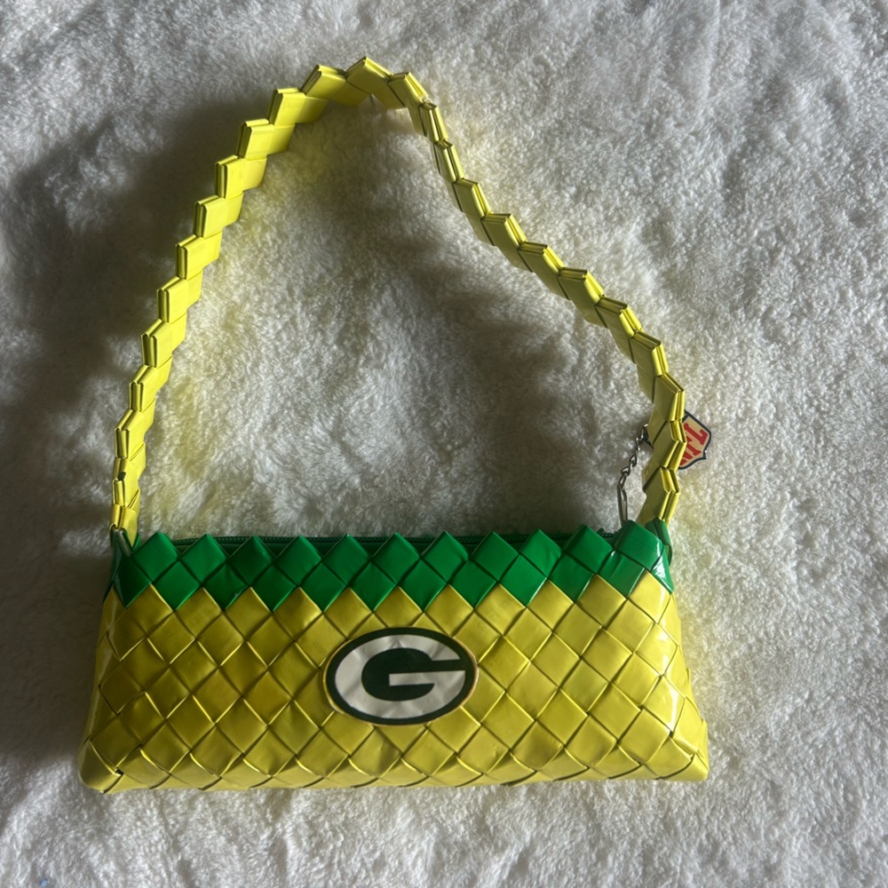 Green Bay Packers 💚 MiniPurse. One of a Kind! Shiny Lemon/Lime Gloss Perfect